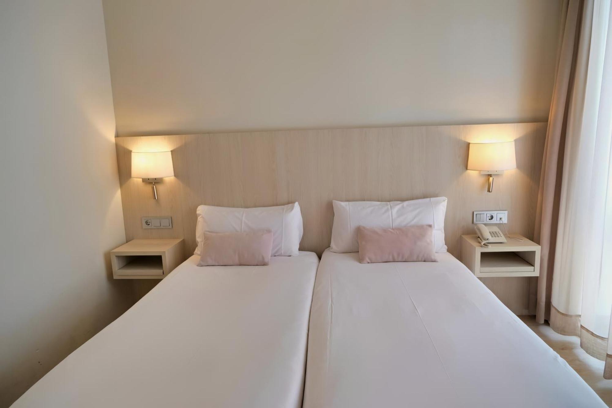 Hotel Marina Roses Exteriér fotografie